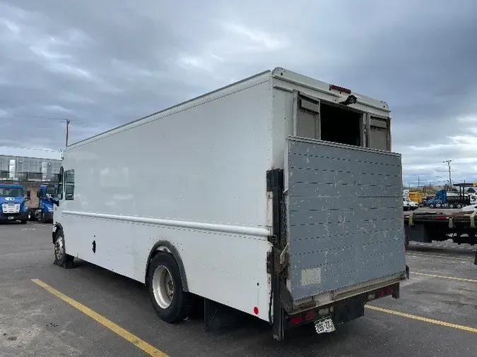 2009 FREIGHTLINER CUSTOM MT55