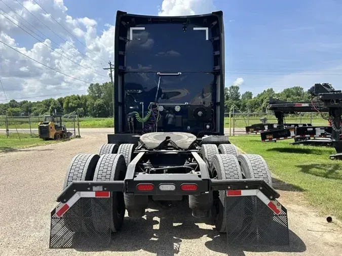 2021 KENWORTH T680