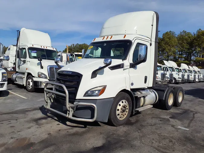 2020 FREIGHTLINER/MERCEDES NEW CASCADIA 116