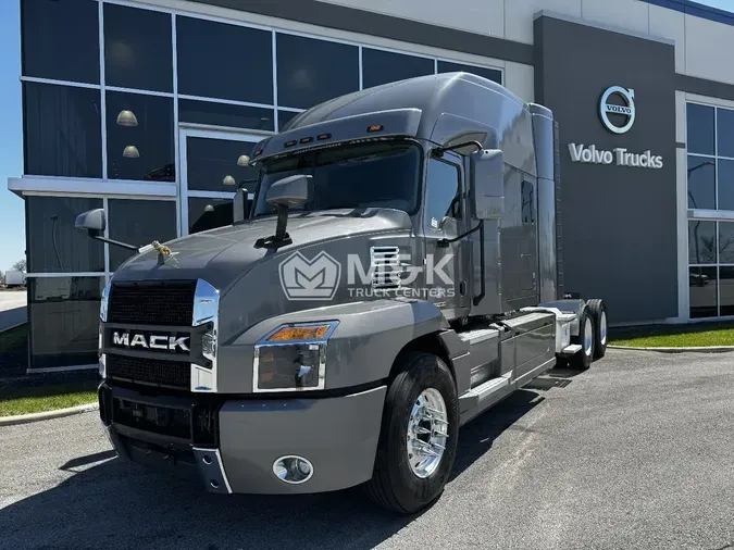 2020 MACK ANTHEM70d329d2ef1bb9dcd110ec11f8608828