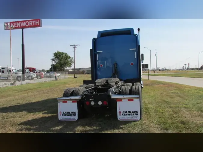 2021 Kenworth W900L