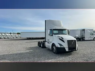 2018 Volvo VNL300