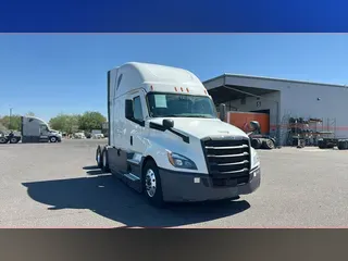 2021 Freightliner Cascadia 126