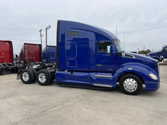 2021 Kenworth T680