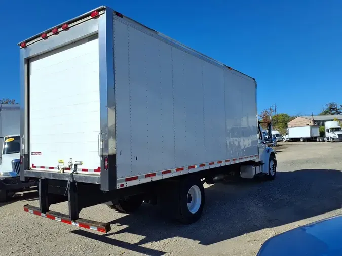 2017 FREIGHTLINER/MERCEDES M2 106