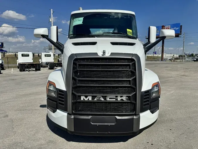 2026 MACK PR64TV04