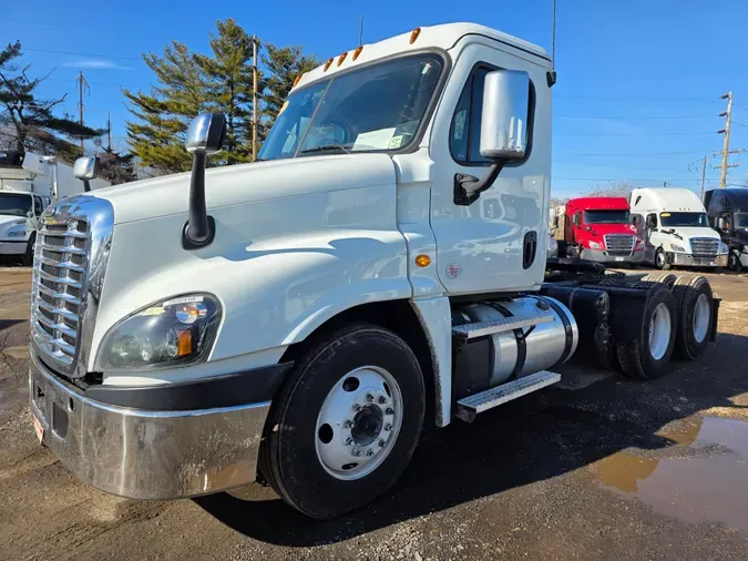 2020 FREIGHTLINER/MERCEDES CASCADIA 12570e935d12ff8a2d665abf8ea49b33c75