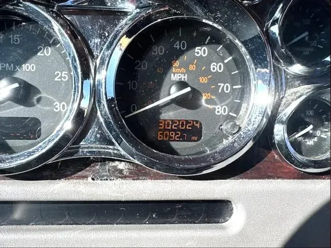 2022 Peterbilt 38970e987f743a39a5ecc6bd738a0ed67fe