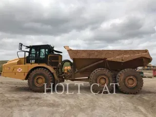 2018 Caterpillar 745