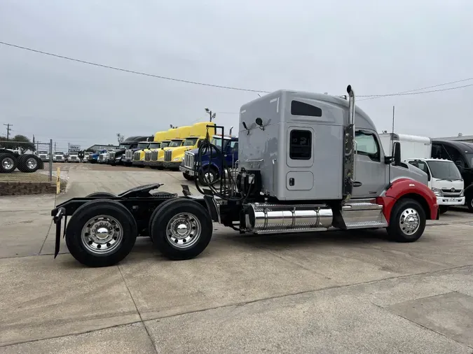 2019 Kenworth T880