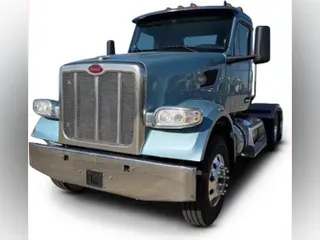 2023 Peterbilt 567