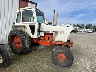 J I CASE 1070