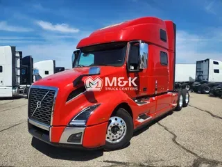 2025 VOLVO VNL64T860