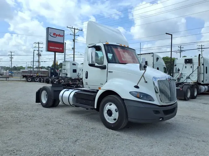 2020 NAVISTAR INTERNATIONAL RH613 DAYCAB S/A