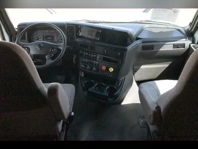 2022 INT LT625 6x4