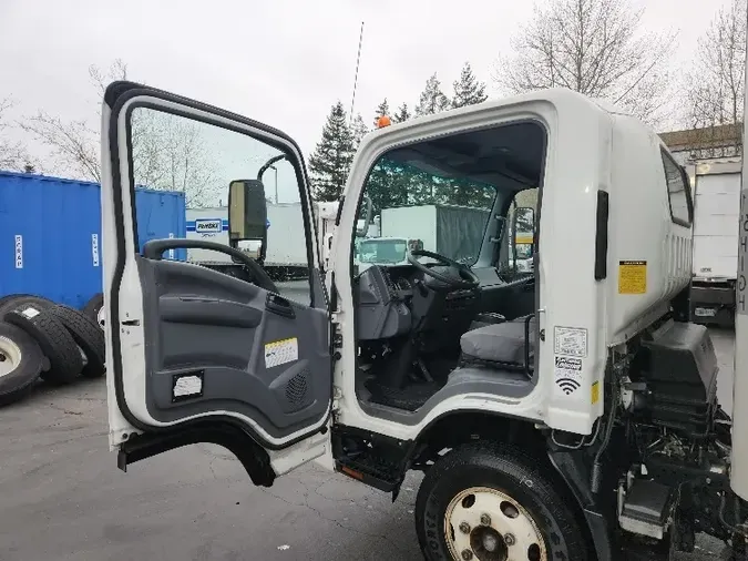 2018 Isuzu Truck NPR