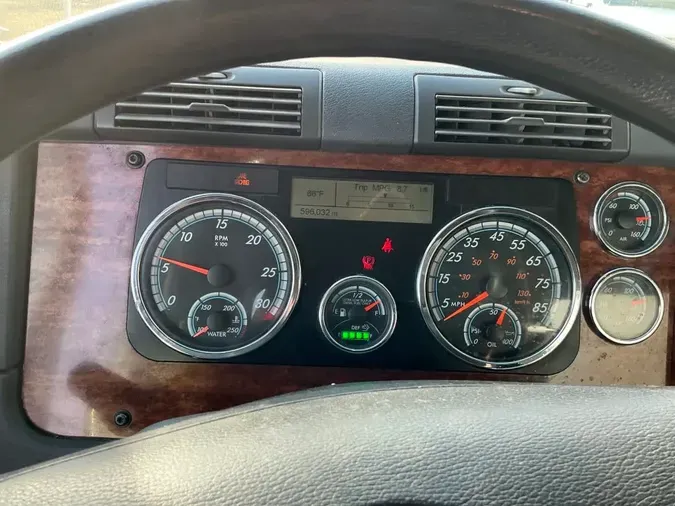 2019 FREIGHTLINER/MERCEDES CASCADIA 12570f3e221e6182d827f37530b9efc5254