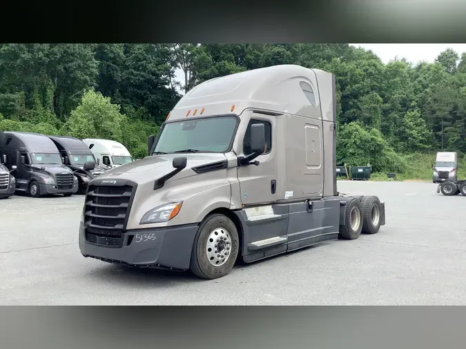 2021 Freightliner Cascadia
