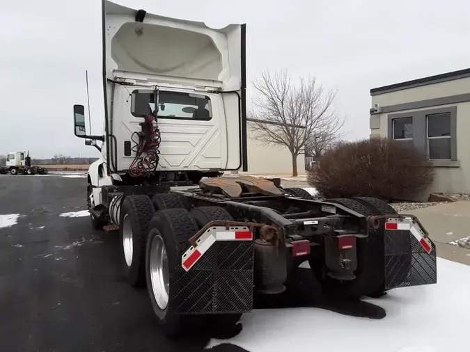 2020 NAVISTAR INTERNATIONAL LT625 DAYCAB T/A