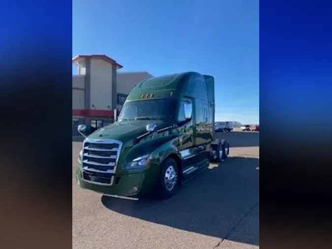 2025 Freightliner New Cascadia