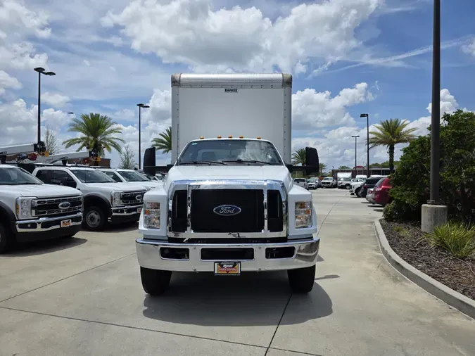2025 Ford F-750