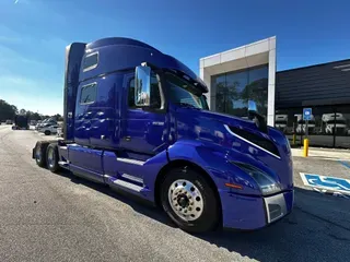 2022 Volvo VNL64T860