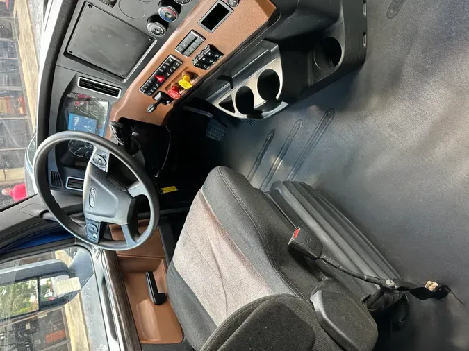 2019 FREIGHTLINER CASCADIA