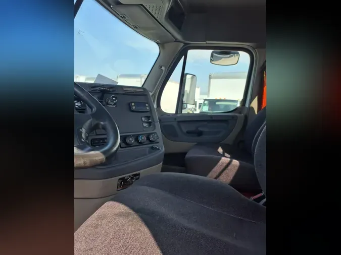 2019 FREIGHTLINER CASCADIA 125