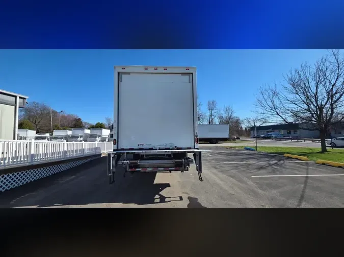 2019 FREIGHTLINER/MERCEDES M2 106