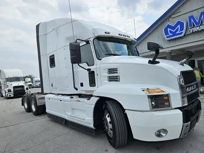 2020 MACK ANTHEM AN64T