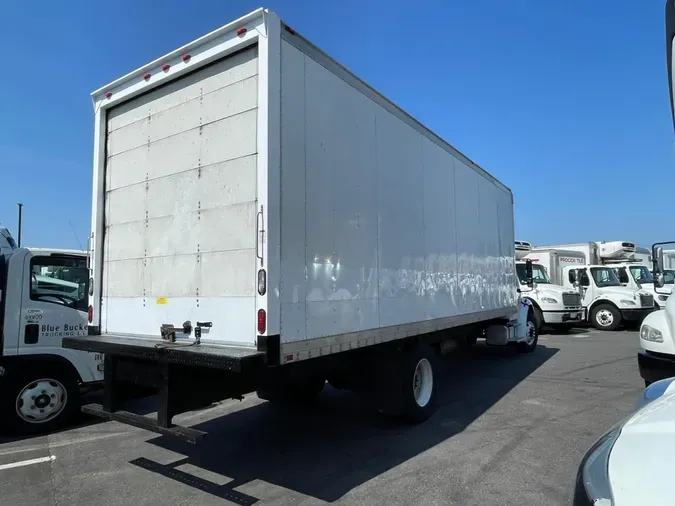 2014 FREIGHTLINER/MERCEDES M2 106