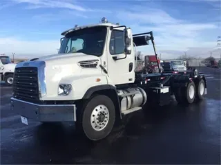 2022 Freightliner 114SD
