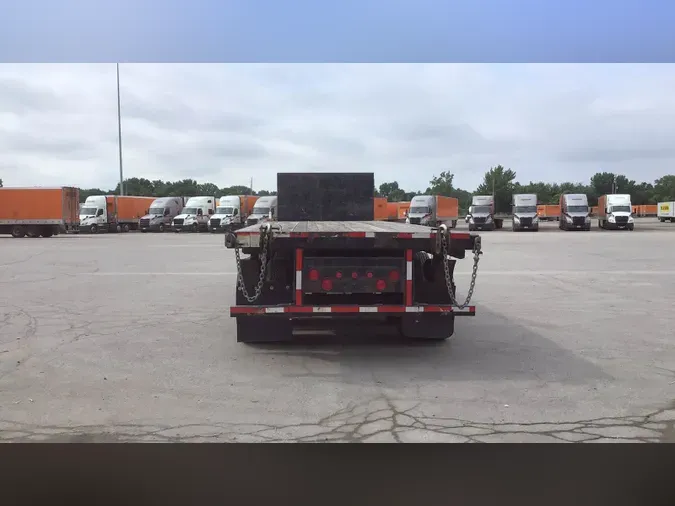 2016 UTILITY 32 FT