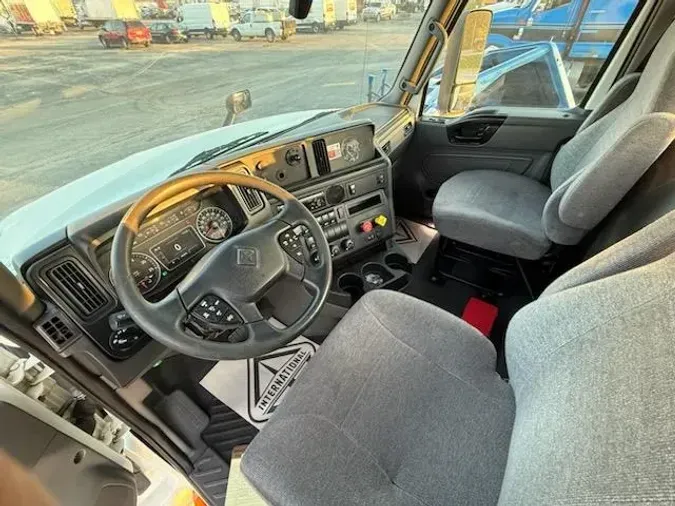 2020 International LT625
