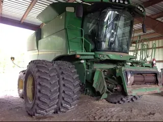 2012 John Deere S670