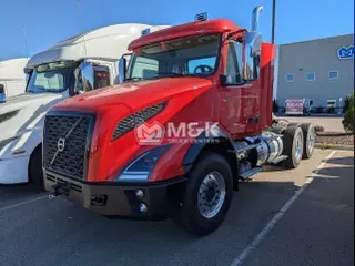 2025 VOLVO VNL64T300 (VNX)