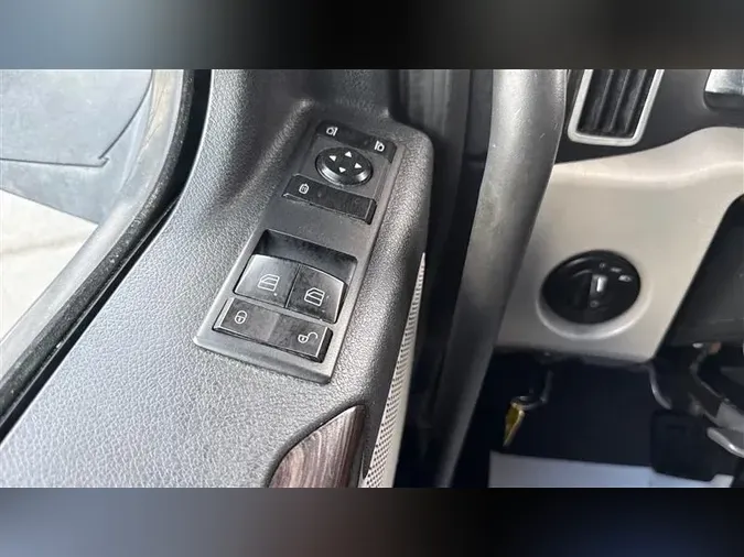 2019 FREIGHTLINER CA126