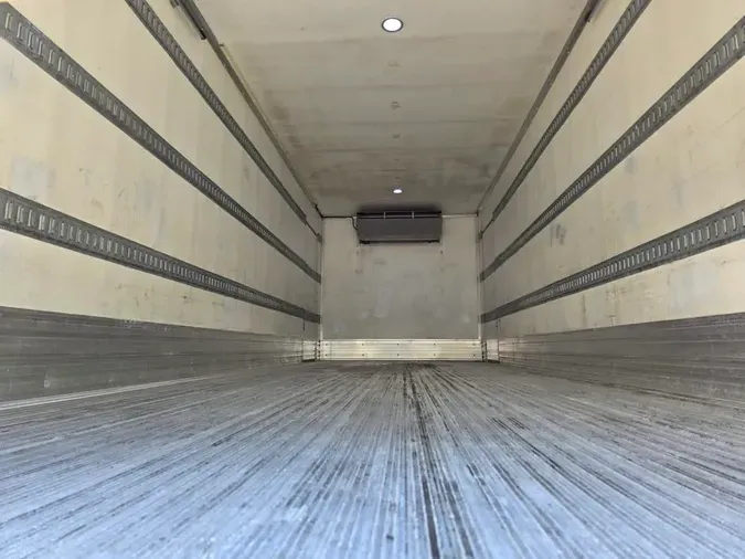 2017 FREIGHTLINER/MERCEDES M2 106