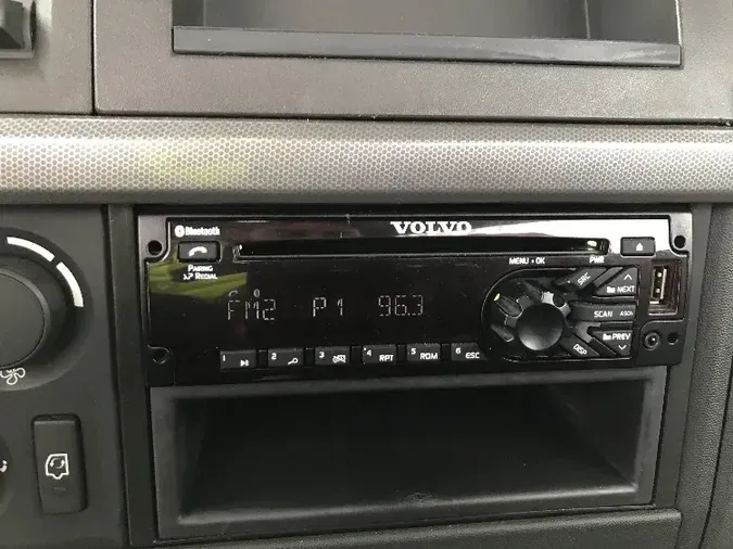 2019 Volvo VNL64300