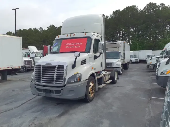 2019 FREIGHTLINER CASCADIA 113