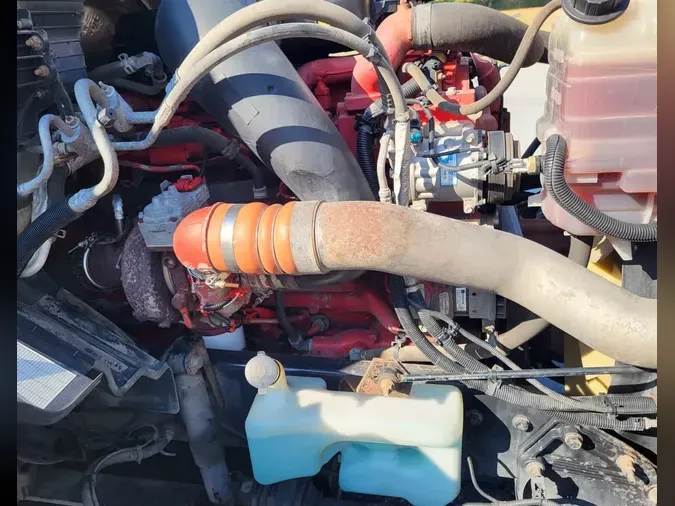 2020 NAVISTAR INTERNATIONAL LT625 SLPR CAB