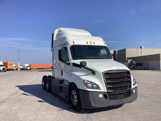 2021 Freightliner Cascadia 126