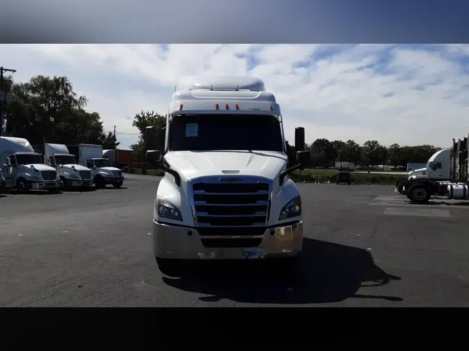 2021 Freightliner Cascadia 126711cc146e8e1603f4d6733b10d753877