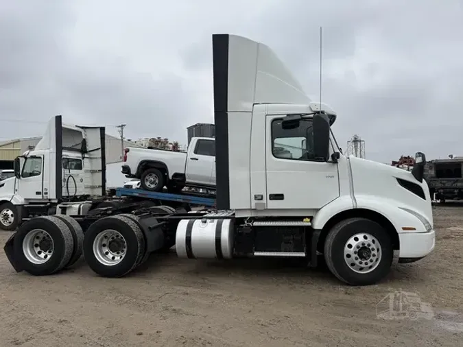 2019 VOLVO VNR64T300711d807cf600ac401a0b98be07c986f4