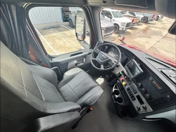 2021 Freightliner PT126SLP
