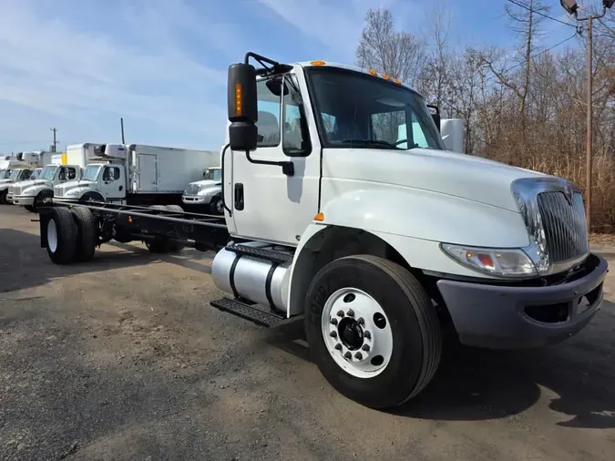2019 NAVISTAR INTERNATIONAL 4300