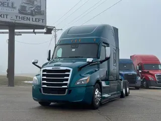 2022 FREIGHTLINER Cascadia 126