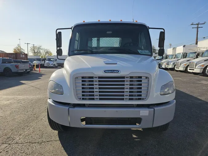 2018 Freightliner Business Class M2 106