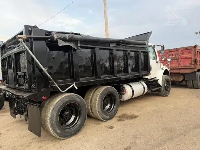 2012 FREIGHTLINER BUSINESS CLASS M2 106