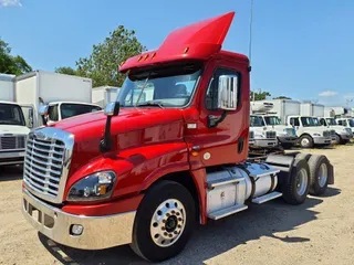 2018 FREIGHTLINER/MERCEDES CASCADIA 125